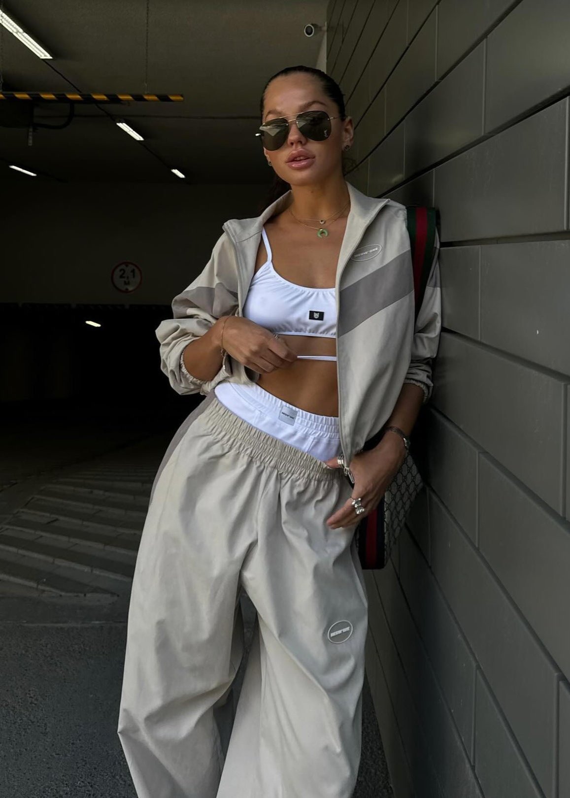 Women's Neutral Tone Loose Fit Tracksuit Set – Casual Lounge Outfit