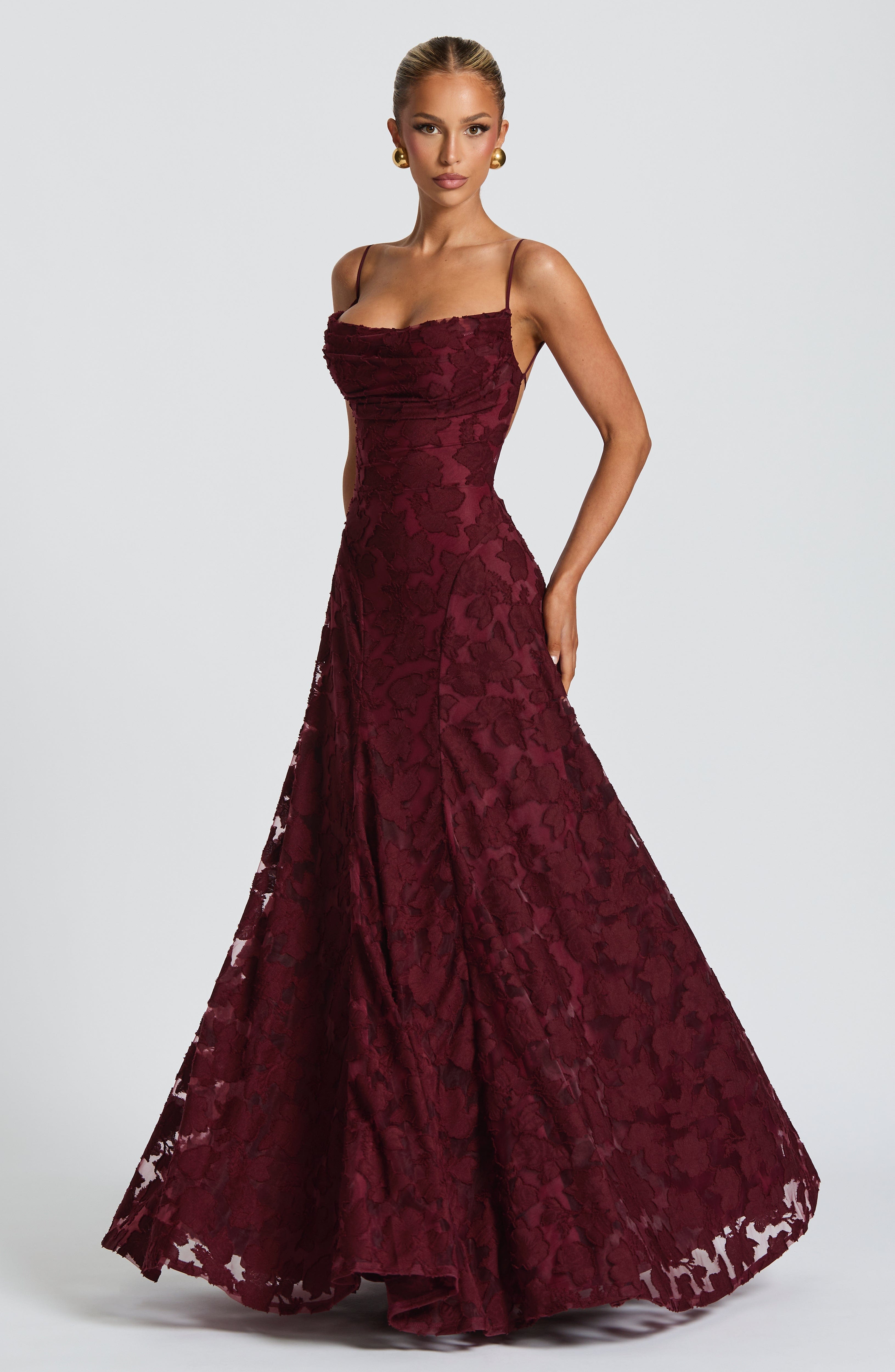 Floral Maxi Dress: Effortless Style for Summer Events 10