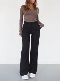 High-Waist Trousers with Straight Legs – Versatile and Comfortable Pants for Any Occasion