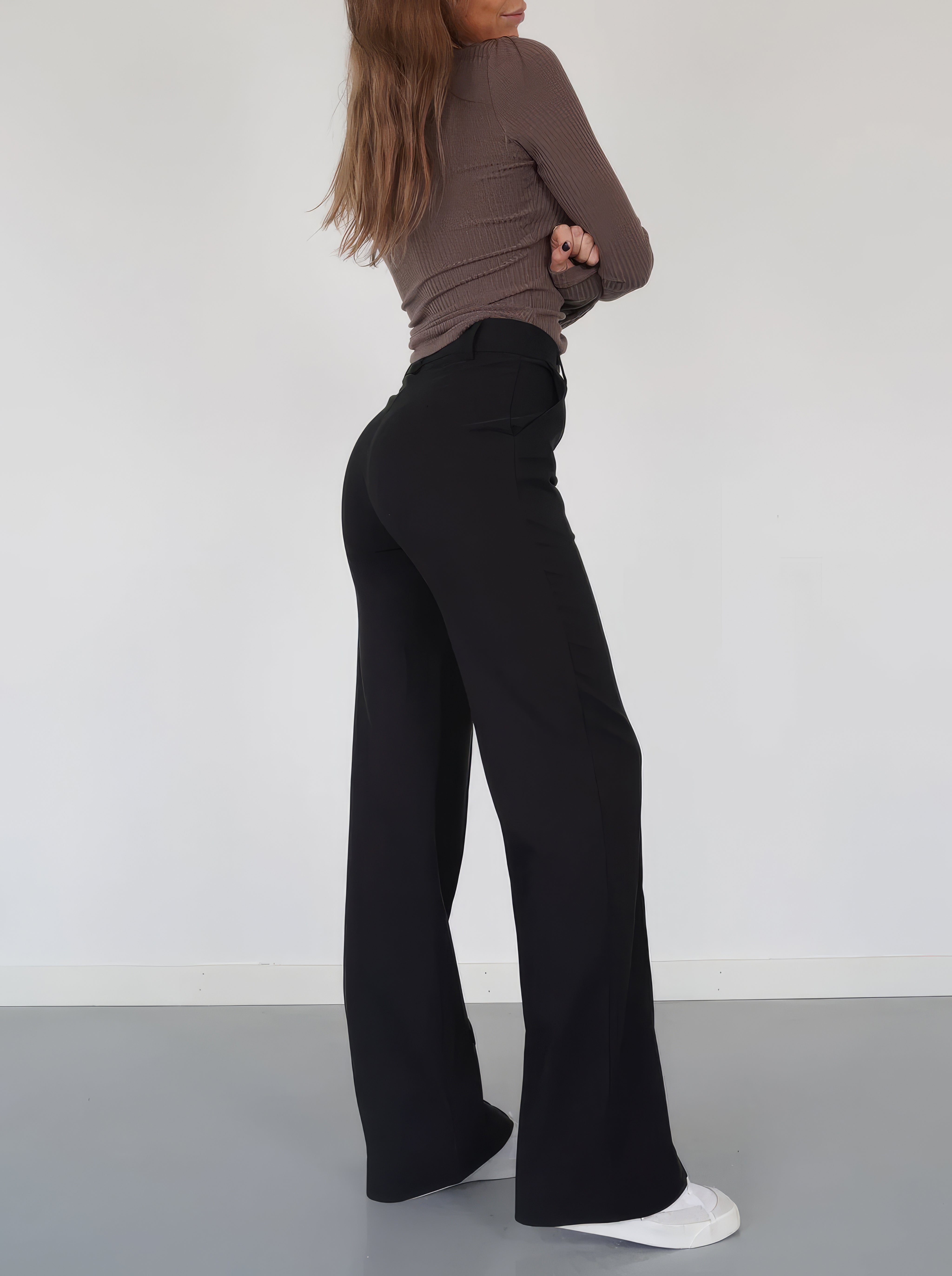 High-Waist Trousers with Straight Legs – Versatile and Comfortable Pants for Any Occasion