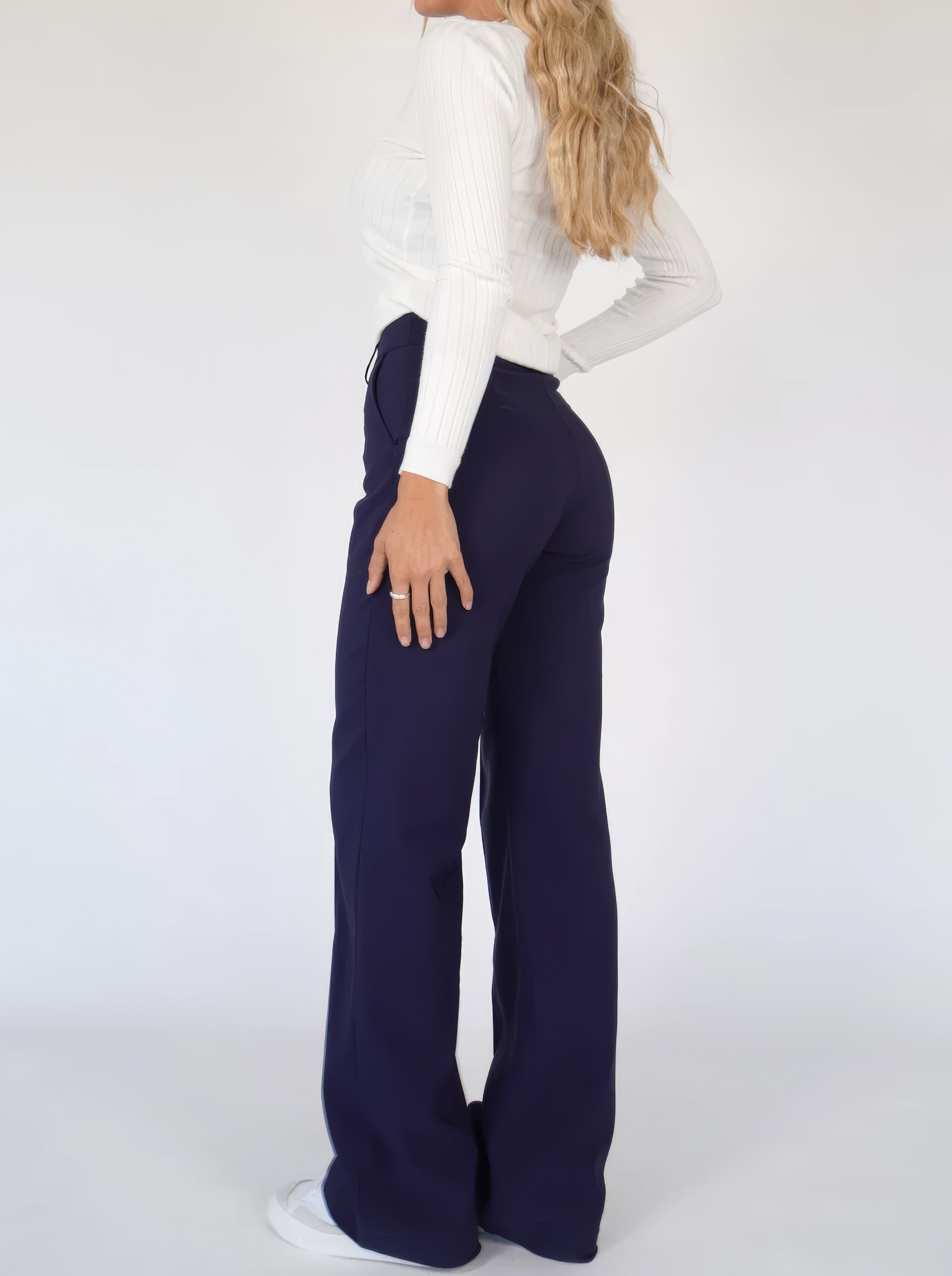 High-Waist Trousers with Straight Legs – Versatile and Comfortable Pants for Any Occasion 8
