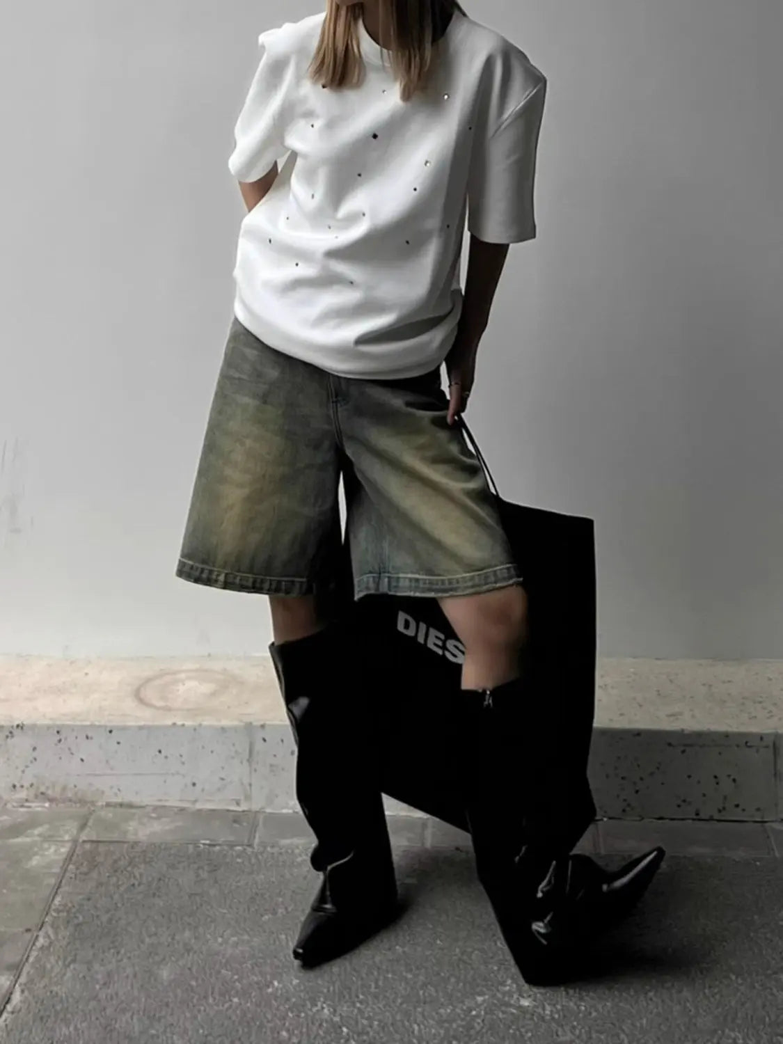 High-Waisted Denim Shorts for Women – Relaxed Fit Vintage Style