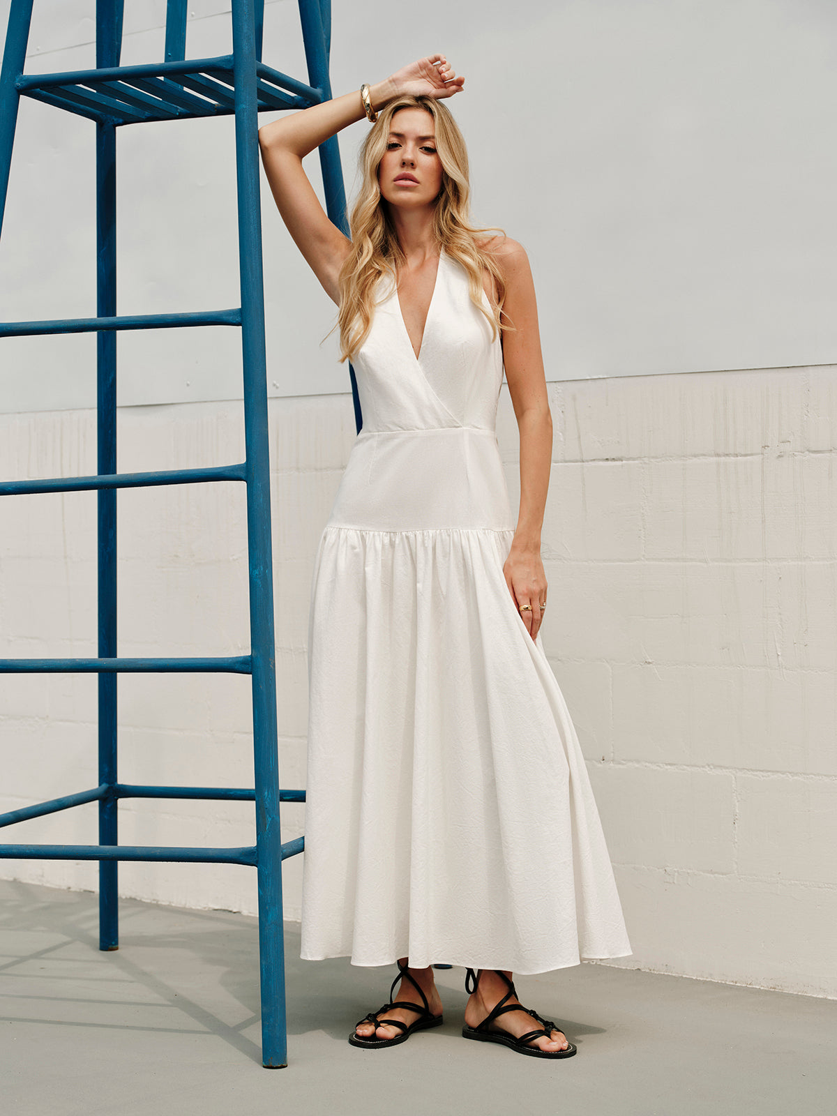 Maxi Cotton Halter Dress with V-Neck and Open Back – Elegant Summer Women's Dress 5