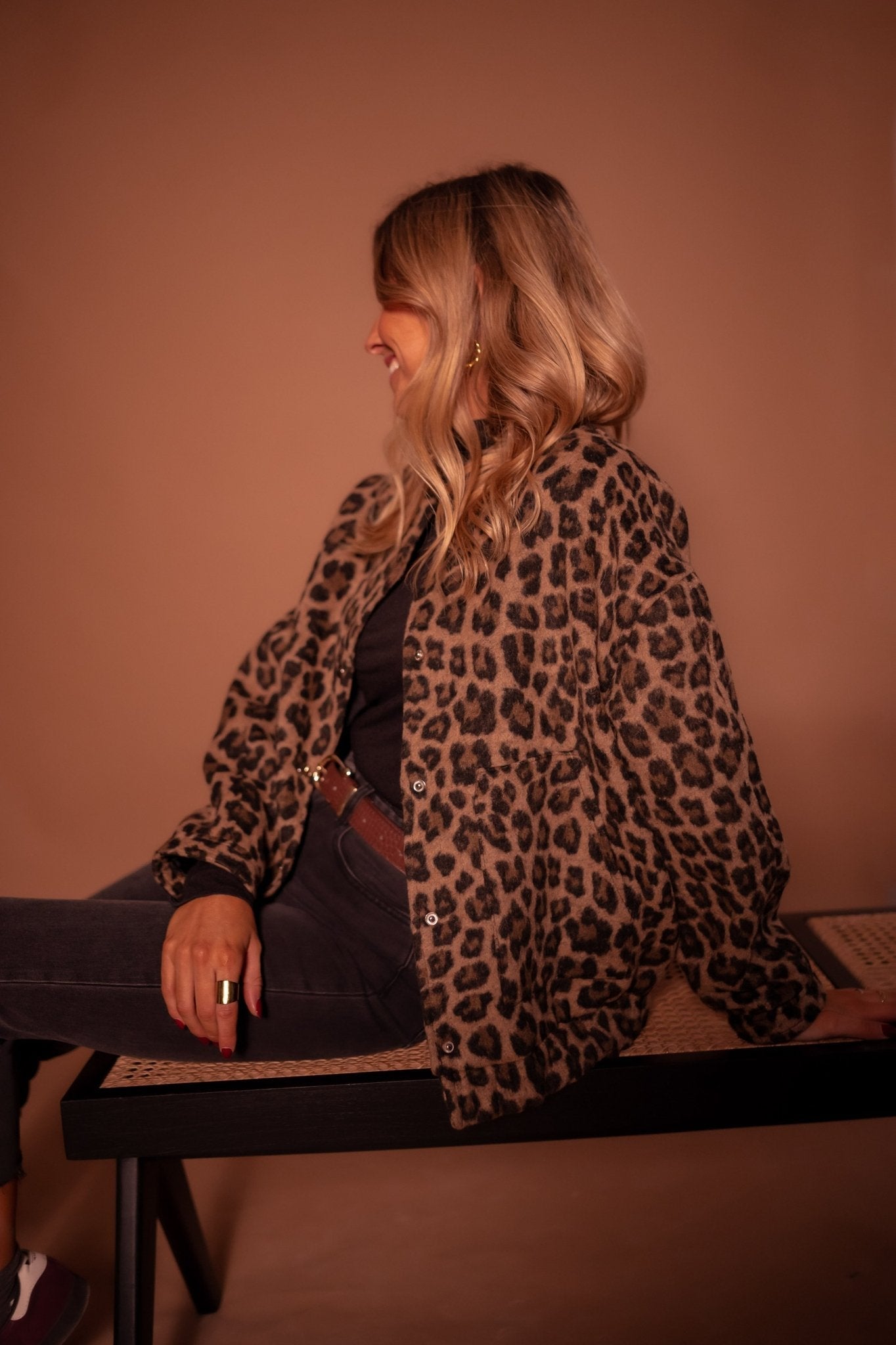 Stylish Leopard Print Bomber Jacket for Women – Trendy Lightweight Outerwear, Versatile Fit, Casual or Dressy 2