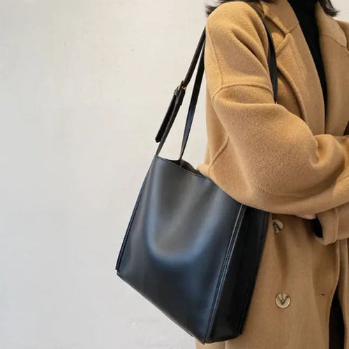 Women Boxy Shoulder Bag 4