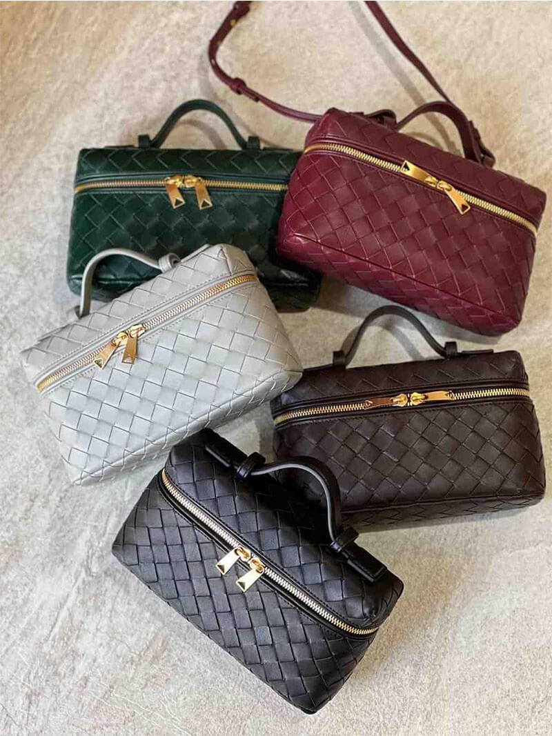 Women’s Shoulder Bag with Adjustable Strap 4