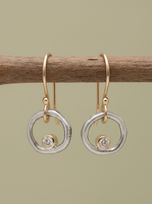 Vintage zirconia drop oorbel op houten tak